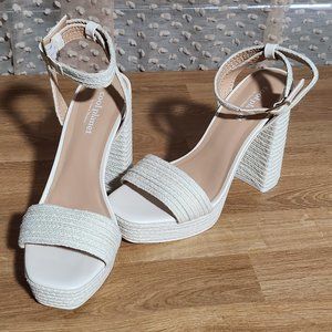 COOL PLANET by Steve Madden Platform Heels (Size 7.5)